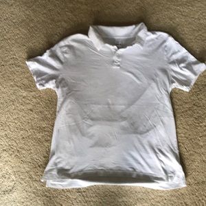 Gap lived in  men’s collared T-shirt